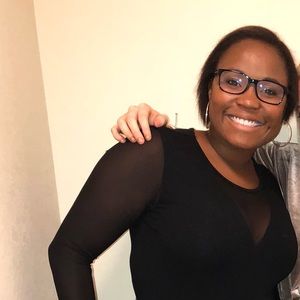 Meet your Posher, Amari